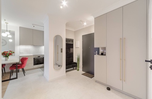 Lodz Apartment | Cozy Apartment Steps from Michał Klepacz Park