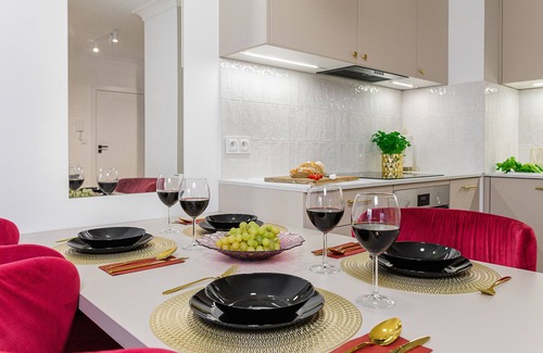Lodz Apartment | Cozy Apartment Steps from Michał Klepacz Park