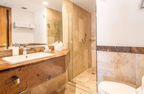 Santa Rosa Apartment | Lumina at Krystal Grand Residences