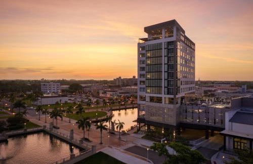 Downtown Historic District Hotel | Discover Luminary Hotel & Co. with Pool and Dining Options