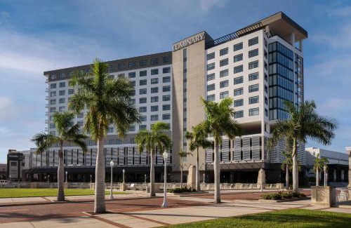 Downtown Historic District Hotel | Discover Luminary Hotel & Co. with Pool and Dining Options