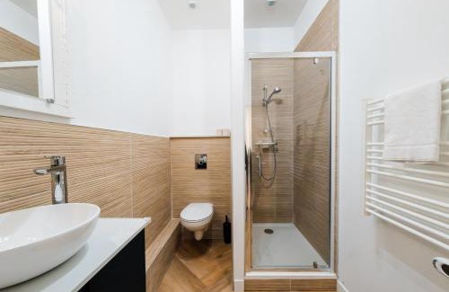 Moliere - Edgard Quinet Apartment | Tranquil T2 in Town Center - Rated 9.3/10 & Family-Friendly
