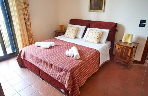 Mondello Villa | Oceanfront Relaxation at LuminHouse Mondello Valdesi