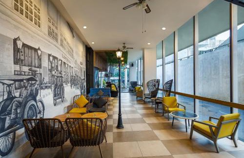 Purwokerto Hotel | Relax at Luminor Hotel Purwokerto with Pool & Restaurant