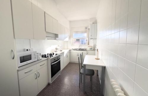 Figueres Apartment | Bright and Welcoming Caserna 13 in Vibrant Figueres