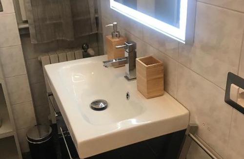 Niguarda Apartment | Bright and Welcoming Apartment in Milan - Pet Friendly Stay