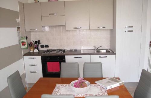 Rivoltella Apartment | In Vacanza da Miki 01: Oceanfront Retreat for Families
