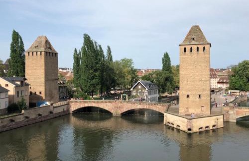Kehl Apartment | Bright Apartment in Kehl Steps from Strasbourg Tram Access