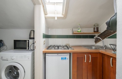 Porta Romana Apartment | Unique Tram-Themed Studio @ Navigli with Breakfast Included