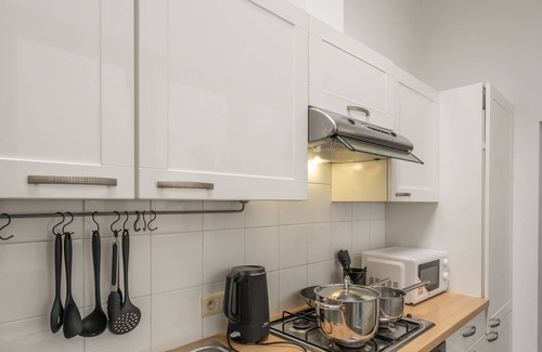 Broekwijk Apartment | Bright Suite in Brussels - Stylish Design & Unique Amenities