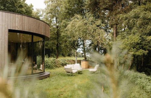 Wilsum House | LumiPod – Luxe glazen design‑pod