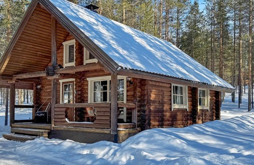 Pyhatunturi House | Relaxing Retreat at Lumomarja by Interhome with Spa & Lake View