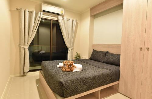 Cha-am Apartment | Experience Sea View Bliss at Lumpini Park Beach Cha-Am