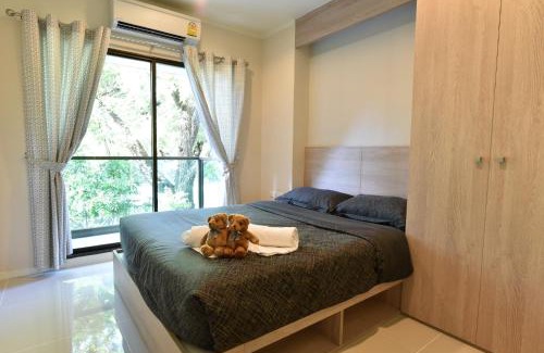 Cha-am Apartment | Experience Sea View Bliss at Lumpini Park Beach Cha-Am