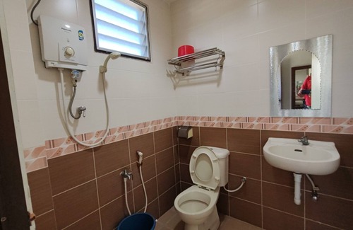 Lumut House | Lumut Villa Inn Homestay