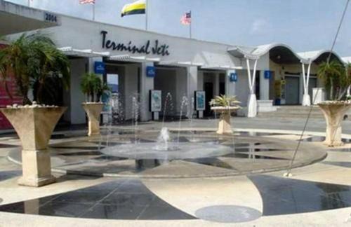 Seri Manjung Apartment | Child-Friendly Lumut Waterfront Apartment for Memorable Stays