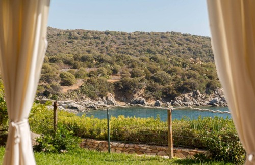 Villasimius House | LUNA BAY HOME RETREAT: Ocean View Near Villasimius