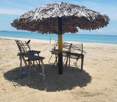 Nilaveli House | Oceanfront Bliss at Luna Beach Hotel with Family-Friendly Perks