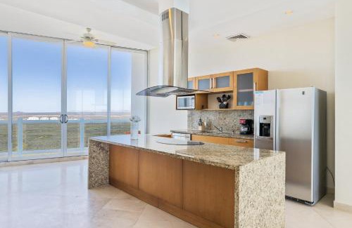 Puerto Penasco Apartment | Experience Luna Blanca Penthouse with Ocean Views & Pool