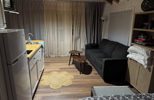 Arnolds Park Cottage | Relax at Mariah Cottage, Steps from Arnolds Park!