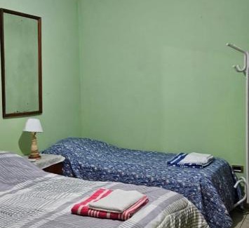 Belen House | Pet-Friendly Retreat with Breakfast & Hot Tub at Luna de Belén