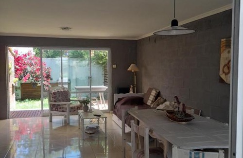 Mar del Plata House | Pet-Friendly Retreat at Luna de Valencia - Rated 9/10!