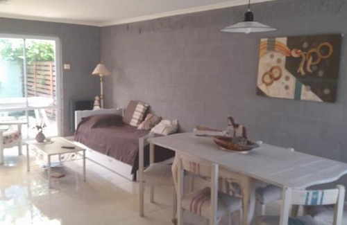 Mar del Plata House | Pet-Friendly Retreat at Luna de Valencia - Rated 9/10!