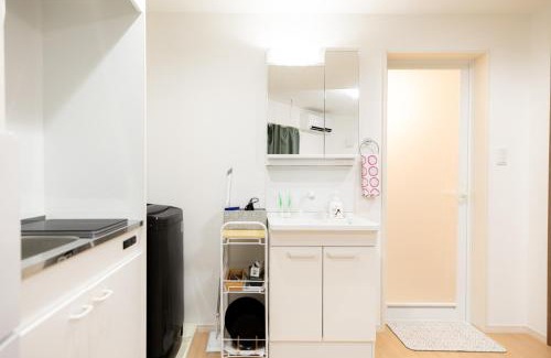 Kitakoiwa Apartment | LUNA HOUSE 102 New Open near the station 30 sec