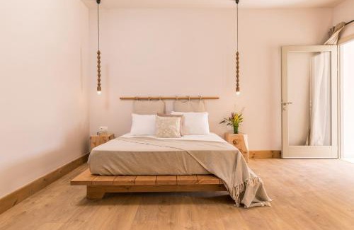 Ano Korakiana House | Top-Rated Luna Inn B&B with Family-Friendly Amenities