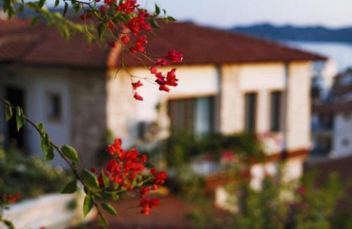 Kas Hotel | Discover Luna Kaş: Oceanfront Escape with Pool & High Rating