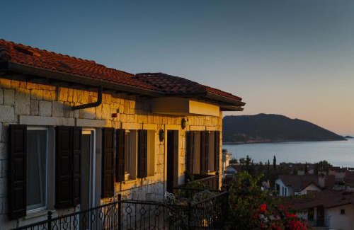 Kas Hotel | Discover Luna Kaş: Oceanfront Escape with Pool & High Rating