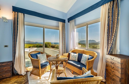 Olbia Hotel | Experience Luna Lughente: 4-Star Ocean View Retreat