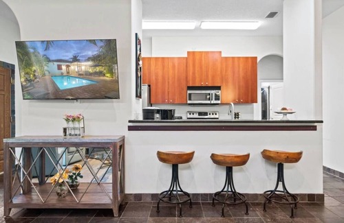 South Sarasota House | Luna Nueva: Private Pool, New Renovation, Sleeps 8