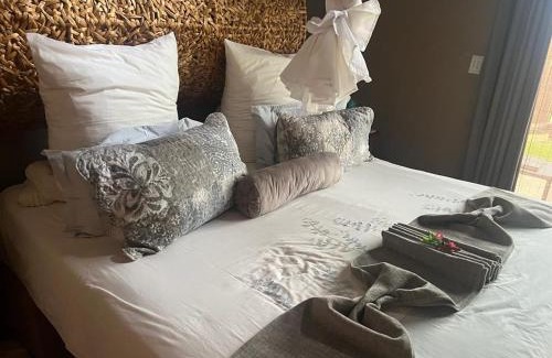 Leeupoort House | Tranquil Stay at Luna Piena, Zebula Golf & Spa Resort