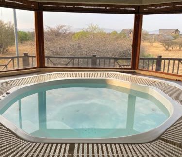Leeupoort Villa | Experience Luna Rossa at Zebula Golf Course & Spa Resort