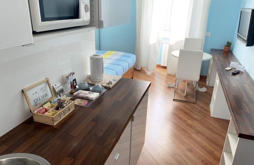 Quartiere XI Portuense House | Relax at Luna Rossa Guest House with Hot Tub and Spa