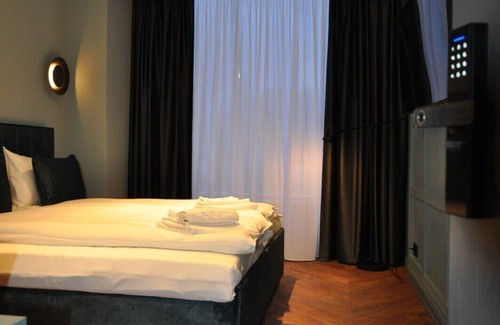 Klaipeda Hotel | Guest Rated 9.6: LUNA Self Check-in Hotel Klaipeda