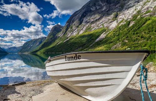 Jolster Resort | Discover Lunde Turiststasjon: Family-Friendly Retreat
