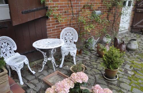 Horne Apartment | Comfortable Lundsgaard Apartments: Pet Friendly & Family Ready
