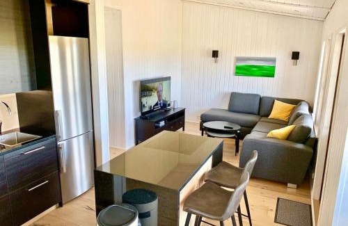 Borgarnes House | Discover Lundur and Klettur: Family-Friendly with Hot Tub
