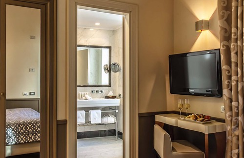 Navona Hotel | Discover Lunetta Hotel & SPA: 4-Star Luxury Awaits