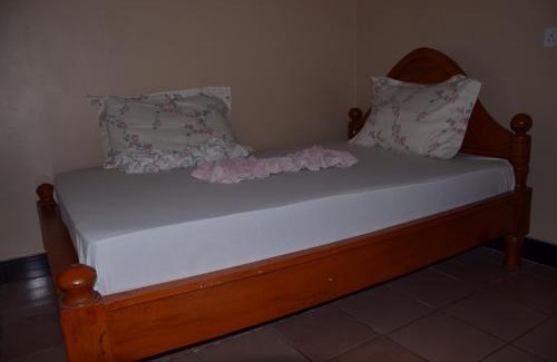 Kigamboni Cabin | Enjoy Family-Friendly Stays at Lunguya Lodge
