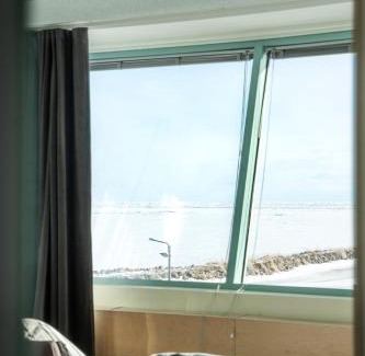 Hailuoto Hotel | Discover Arctic Lighthouse Hotel: Pet-Friendly Retreat