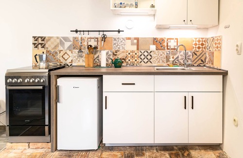 Lupoglav Cottage | Cozy Lupa Cottage in Idyllic Istrian Village Retreat