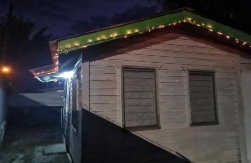 San Ignacio House | Budget-Friendly Stay at Lupit's Guest House with Pets Welcome