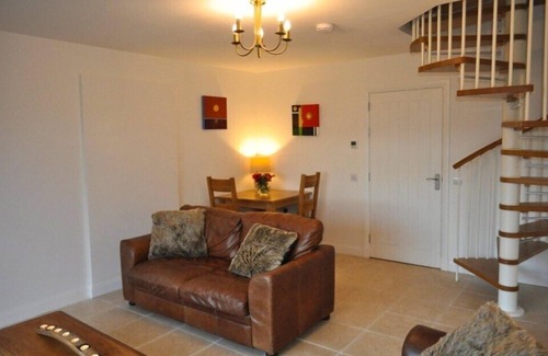 Port Appin Apartment | Oceanfront Lurach Flat: Family-Friendly with Breakfast Included