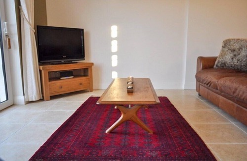 Port Appin Apartment | Oceanfront Lurach Flat: Family-Friendly with Breakfast Included