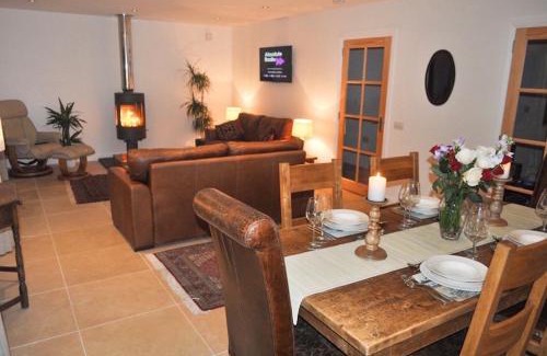 Appin House | Oceanfront Lurach House: 4-Star Family-Friendly Retreat