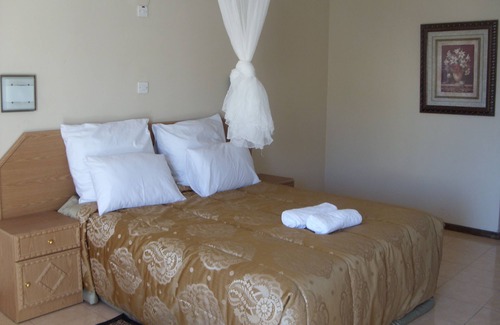 Lusaka House | Comfortable Stay at Lusaka Mosi-O-Tunya Executive Lodge