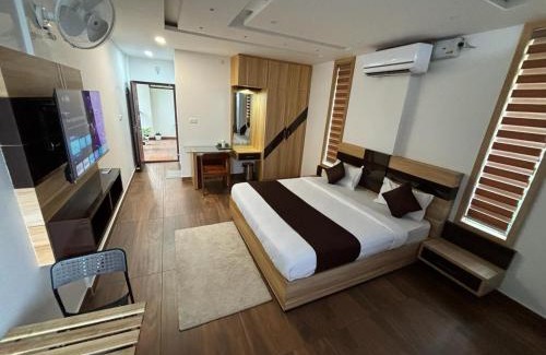 Vayittiri Resort | Guest Rated 10/10: Lush Hills with Pool and Restaurant